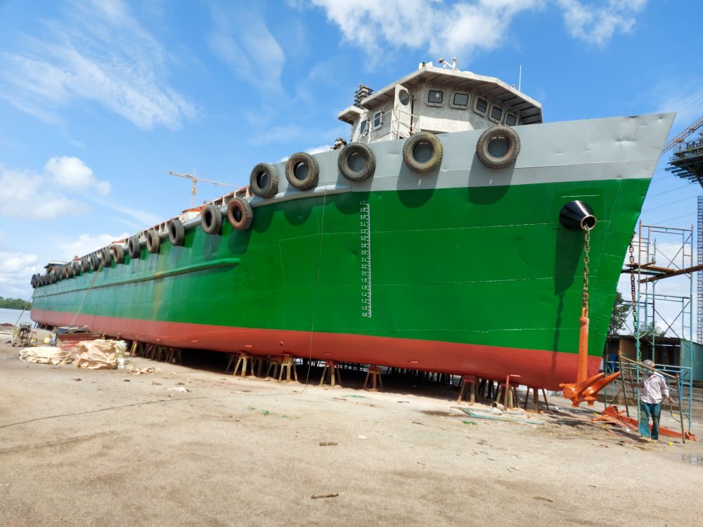 Sơn tàu biển container chống ăn mòn – dự án Sơn Hải Vân thi công cho tàu Khánh Huy